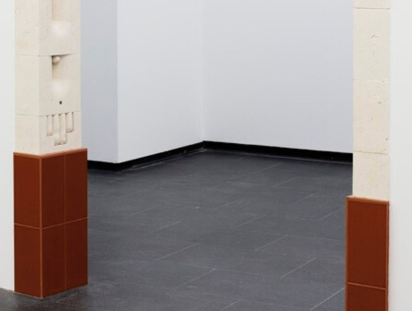 Con el paso cambiado I, 2026